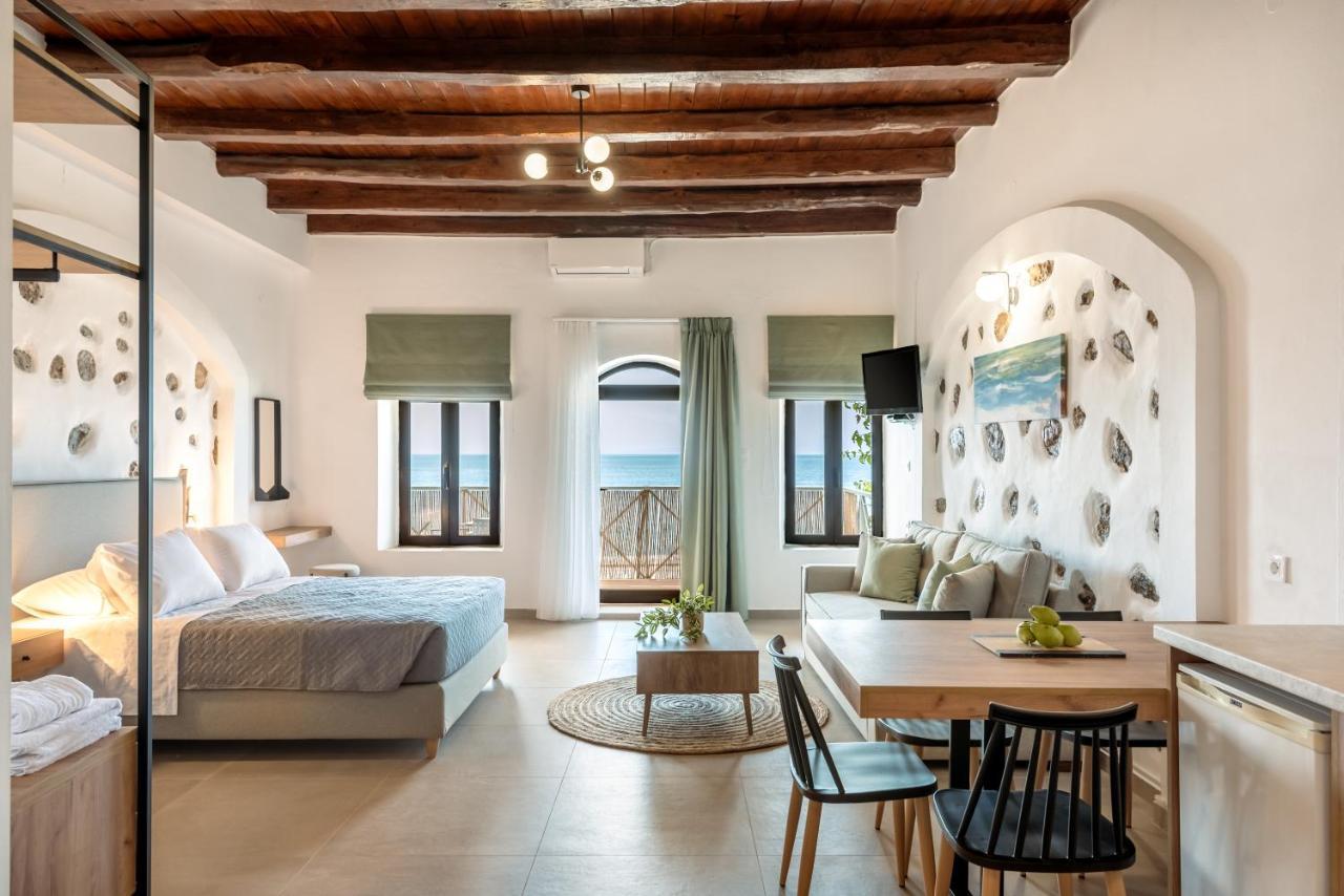 Superb Apartments Kriaras Sea View In Sfakia Khora Sfakion Luaran gambar