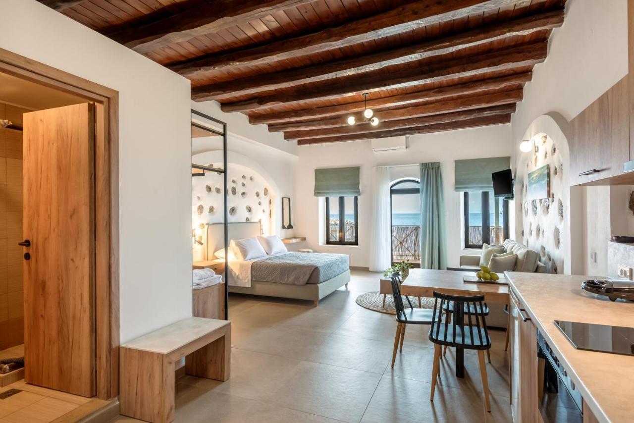 Superb Apartments Kriaras Sea View In Sfakia Khora Sfakion Luaran gambar