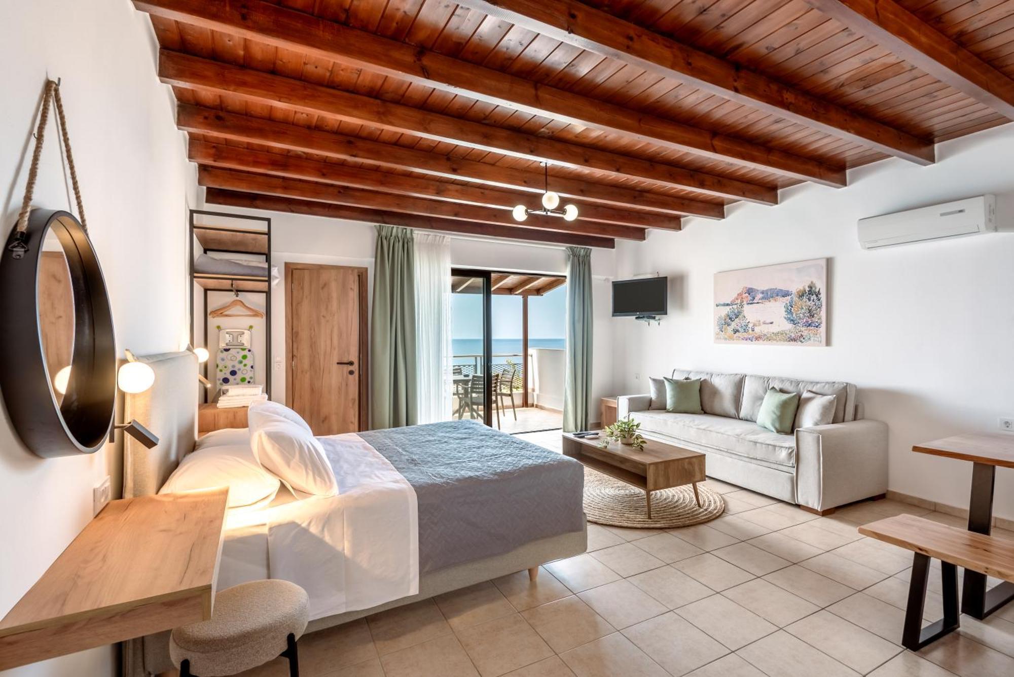 Superb Apartments Kriaras Sea View In Sfakia Khora Sfakion Luaran gambar