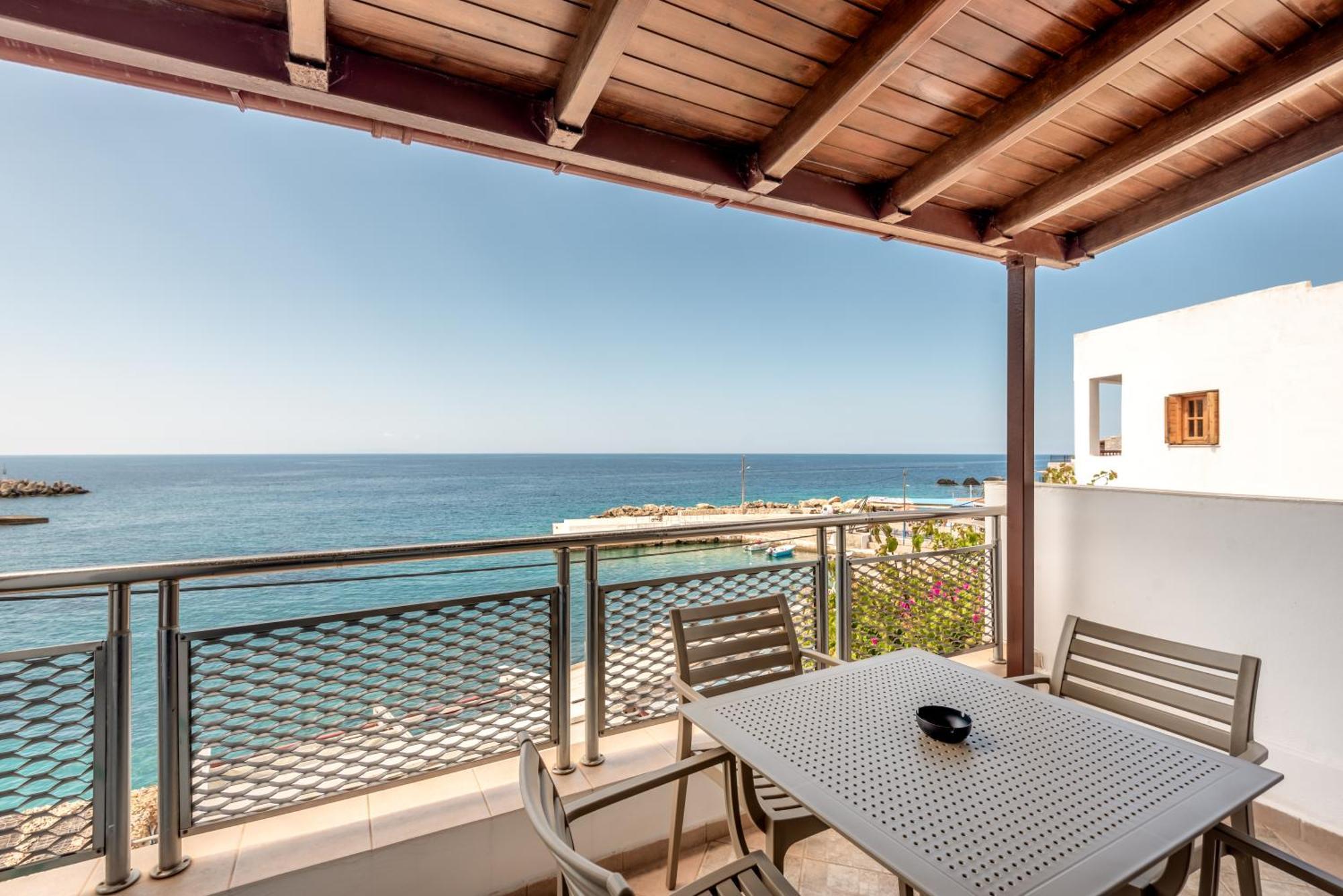 Superb Apartments Kriaras Sea View In Sfakia Khora Sfakion Luaran gambar