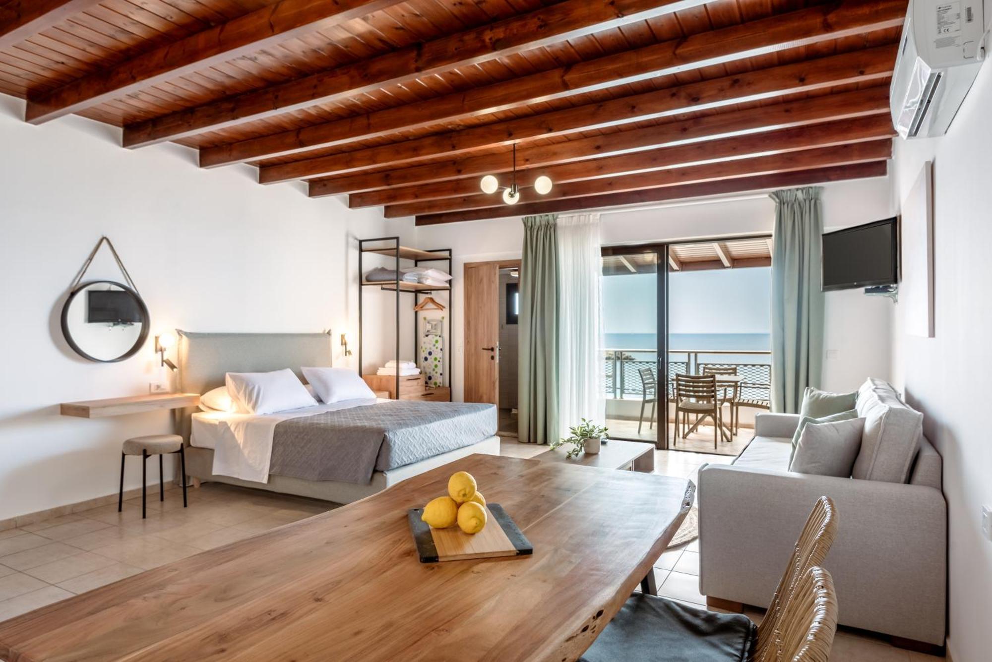 Superb Apartments Kriaras Sea View In Sfakia Khora Sfakion Luaran gambar